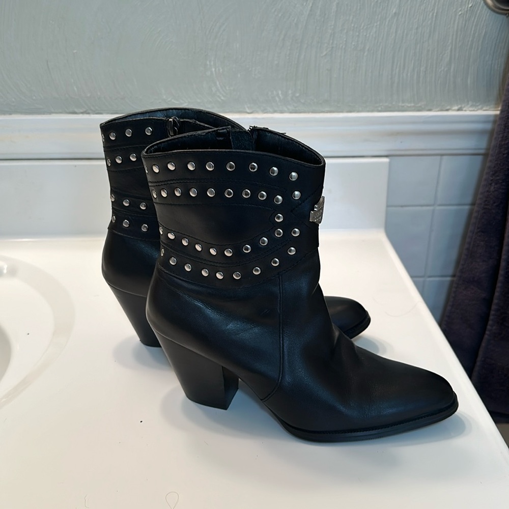 Harley Davidson Dazzle boots.